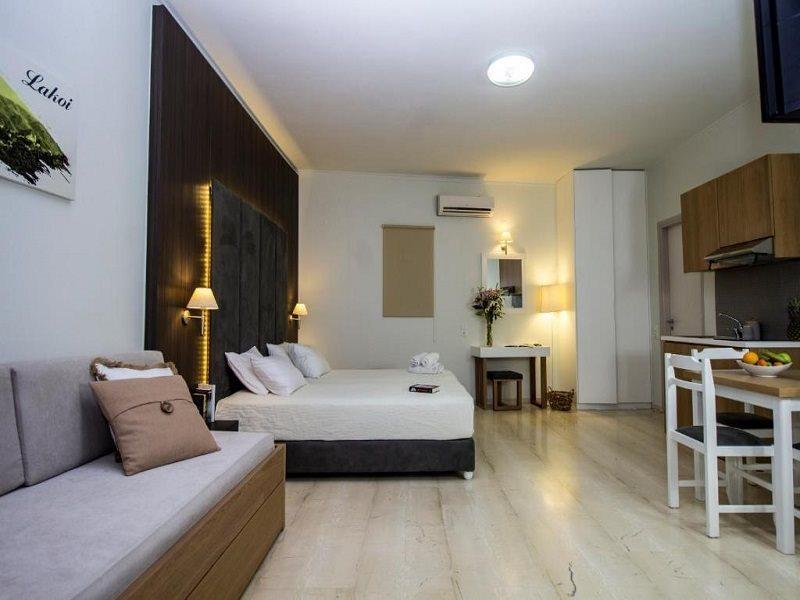 Elia Stalos Apartments Agia Marina Zewnętrze zdjęcie