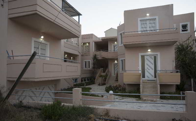 Elia Stalos Apartments Agia Marina Zewnętrze zdjęcie