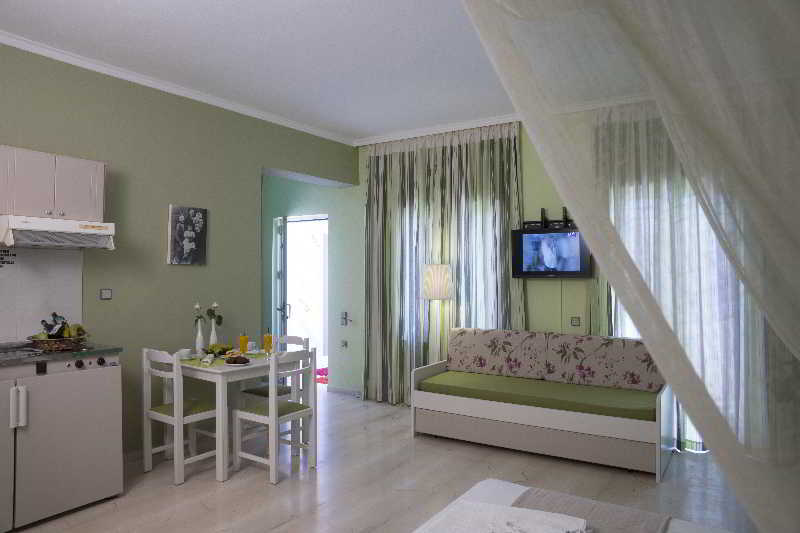 Elia Stalos Apartments Agia Marina Zewnętrze zdjęcie